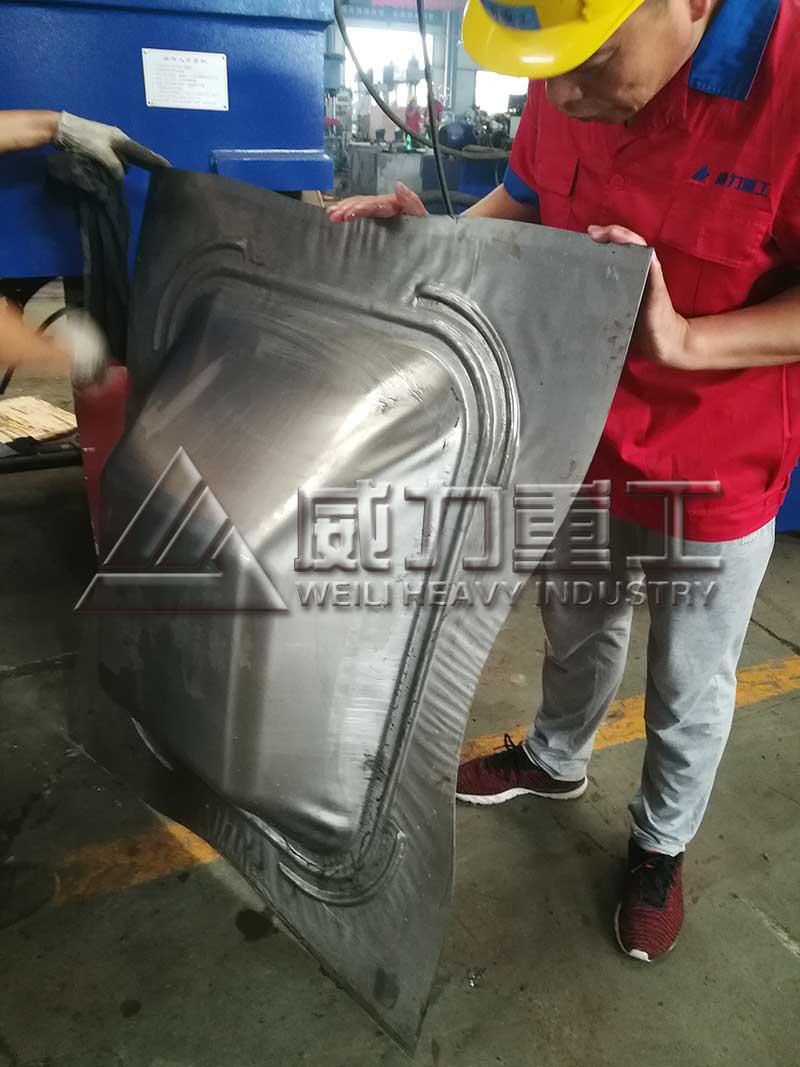 一次拉伸成型灰斗车