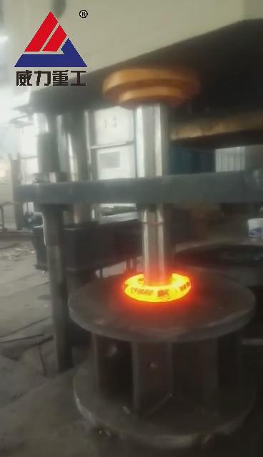 法兰锻造使用现场