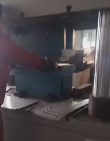 厨房地沟盖板加工现场