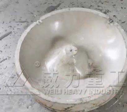 模压成型的圆形仔猪补料槽产品