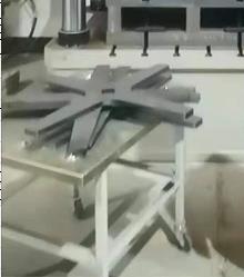 液压机压制成型的轮椅支架