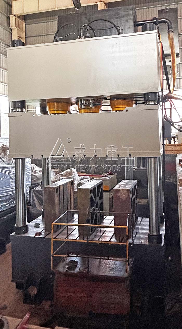 1500吨三梁四柱液压机玻璃钢制品模压